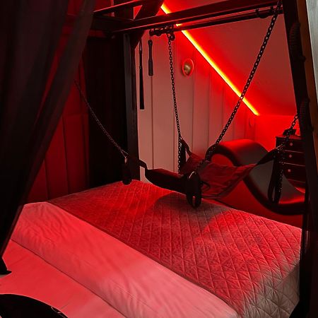 Exclusive Bdsm Apartment Krakow - Adults Only Exteriör bild