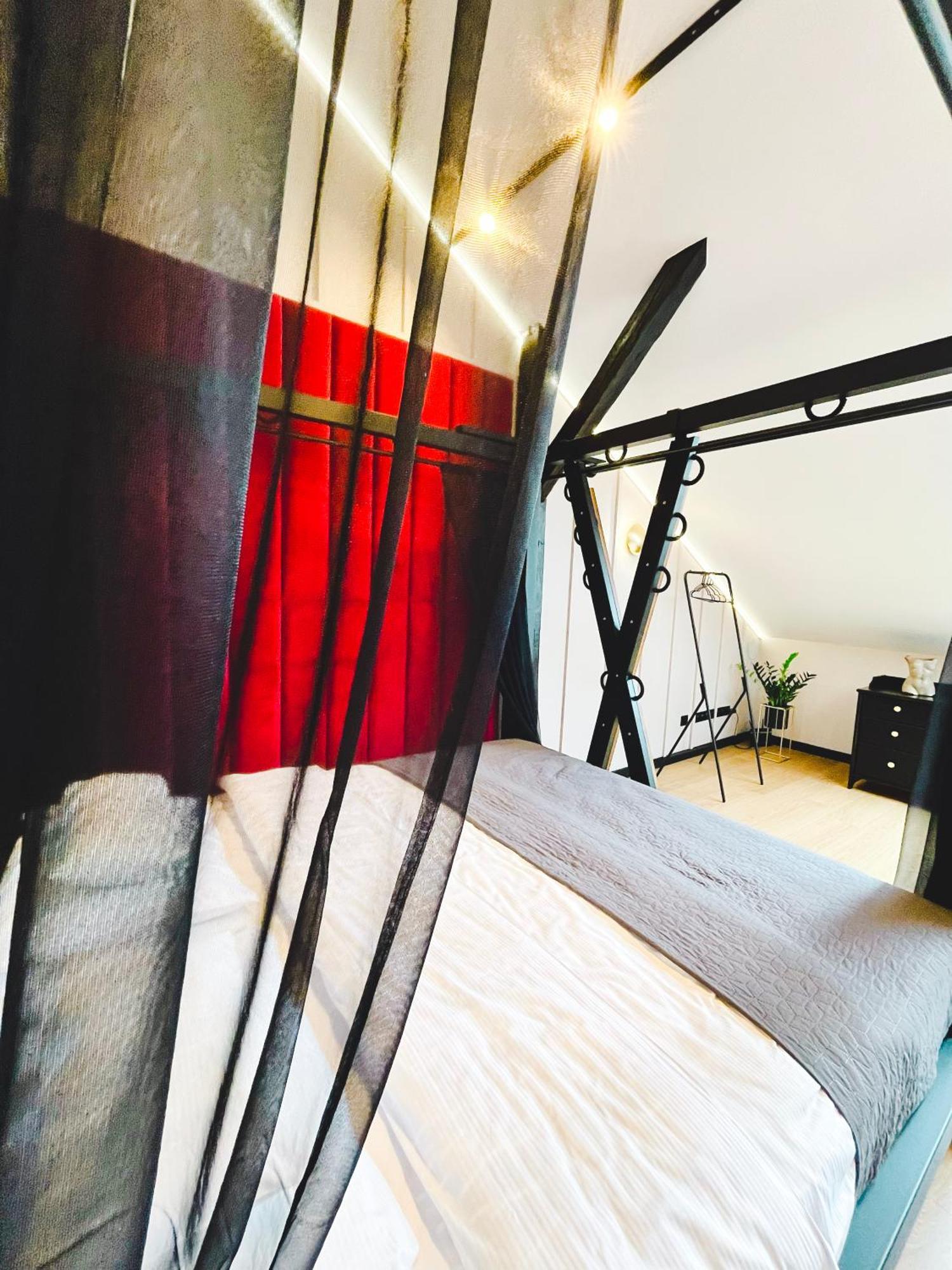 Exclusive Bdsm Apartment Krakow - Adults Only Exteriör bild