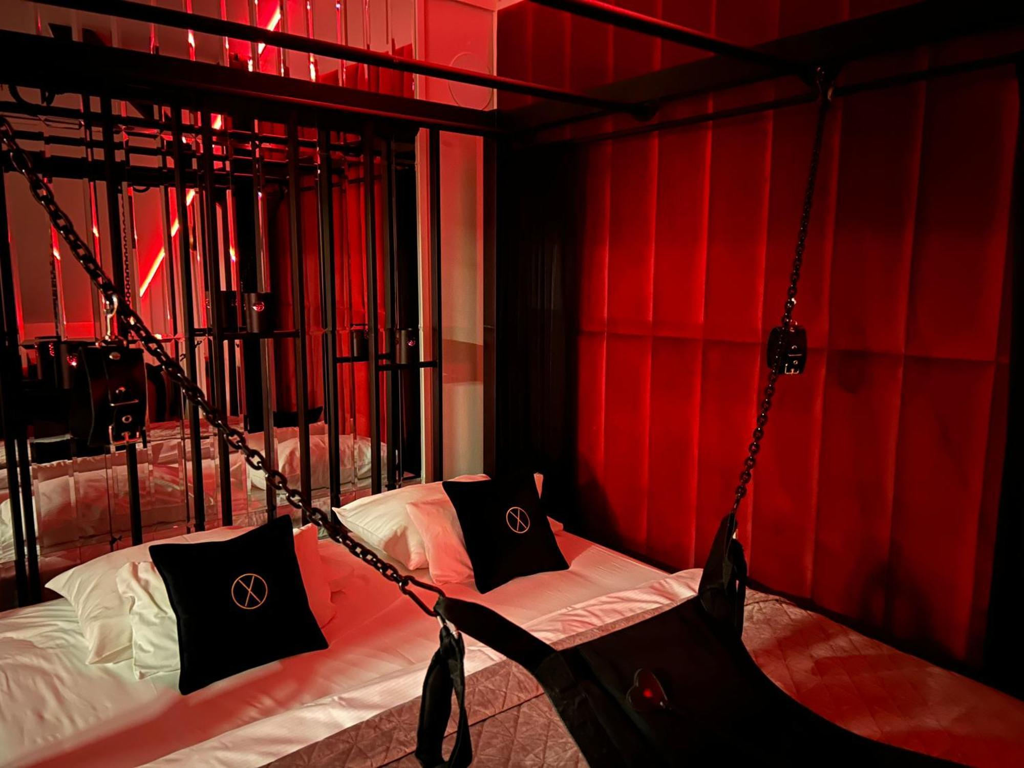 Exclusive Bdsm Apartment Krakow - Adults Only Exteriör bild